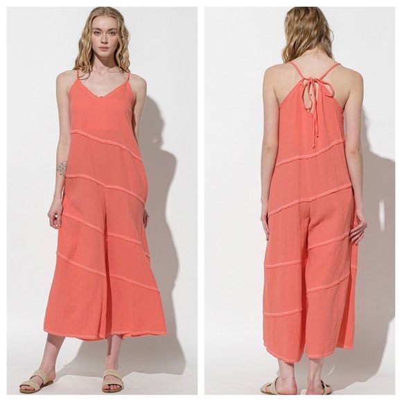 43 Fabulous Spaghetti Straps Contrast Stitch Jumpsuit - Picture 2 of 2